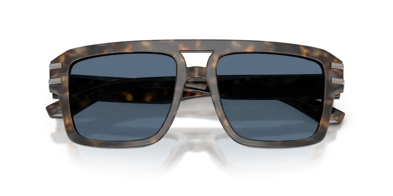 แว่นกันแดด Dolce & Gabbana DG4562-350080 close-up ด้านหน้า