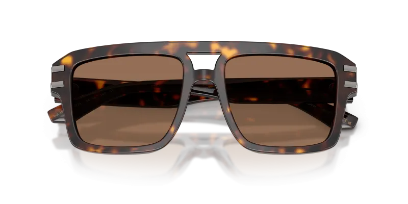 แว่นกันแดด Dolce & Gabbana DG4562-502/73 close-up ด้านหน้า