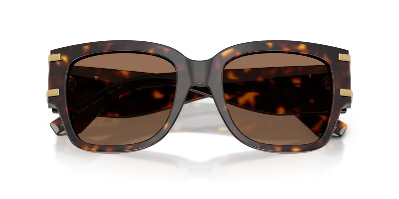 แว่นกันแดด Dolce & Gabbana DG4563-502/73 close-up ด้านหน้า