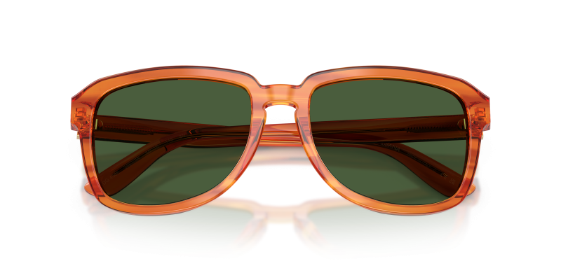 แว่นกันแดด Dolce & Gabbana DG4566-34839A close-up ด้านหน้า