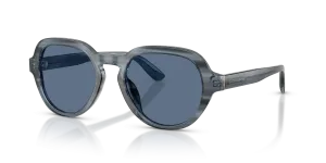 แว่นกันแดด Dolce & Gabbana DG4567-348280 มุมเฉียง น้ำเงินโปร่งใสบนลายทางสีน้ำเงิน สำหรับผู้ชาย