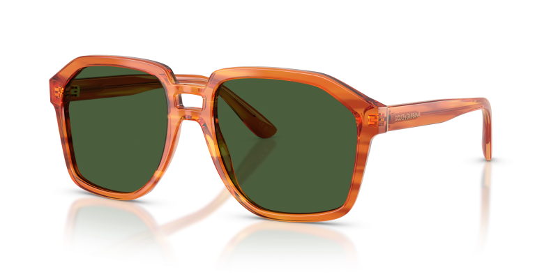 แว่นกันแดด Dolce & Gabbana DG4568-34839A มุมเฉียง น้ำตาลสีอูฐโปร่งใสบนสีขิงลายทาง สำหรับผู้ชาย