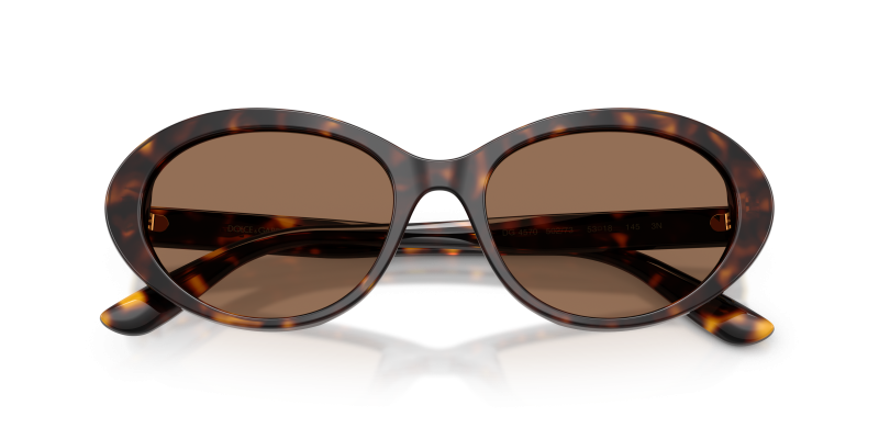 แว่นกันแดด Dolce & Gabbana DG4570-502/73 close-up ด้านหน้า