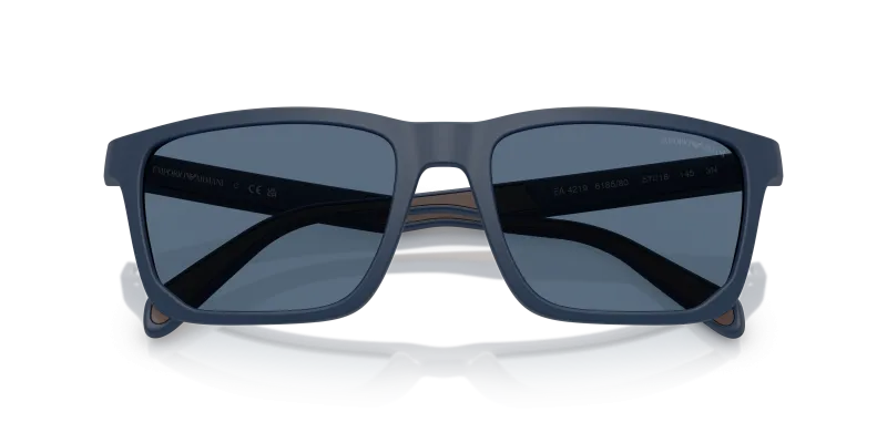 แว่นกันแดด Emporio Armani EA4219-618580 ระยะใกล้ด้านหน้า