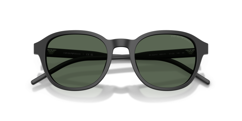 แว่นกันแดด Emporio Armani EA4247U-500171 ระยะใกล้ด้านหน้า
