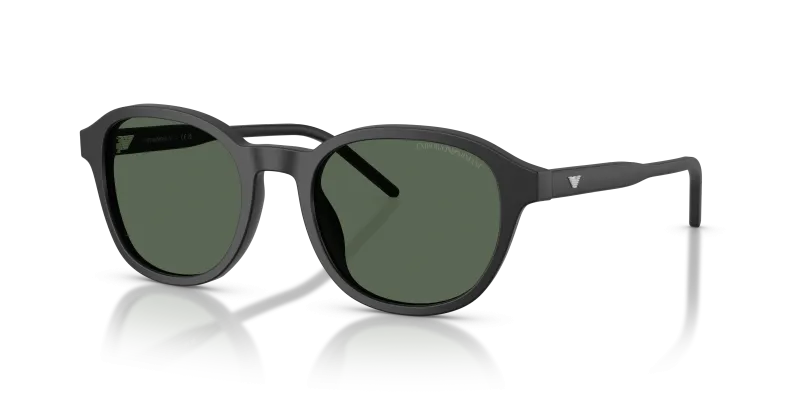แว่นกันแดด Emporio Armani EA4247U-500171 ดำด้าน เลนส์เขียวเข้ม มุมสามส่วนสี่