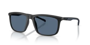 แว่นกันแดด Emporio Armani EA4278U-500180 มุมเฉียง สีดำด้าน สำหรับผู้ชาย