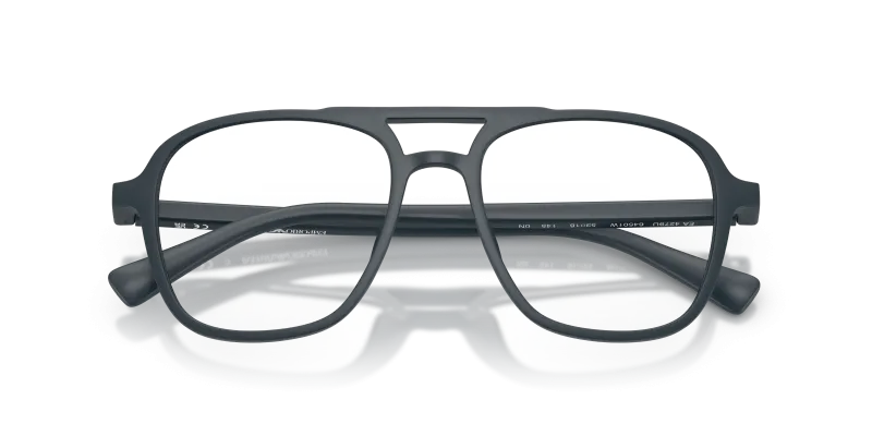 แว่นกันแดด Emporio Armani EA4279U-64501W ระยะใกล้ด้านหน้า