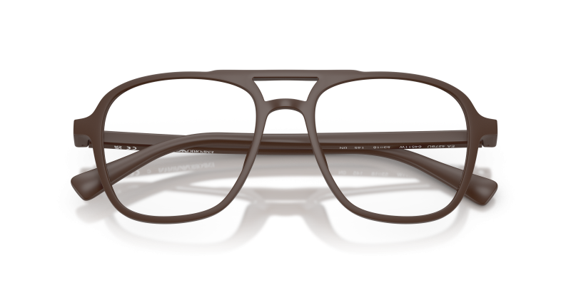 แว่นกันแดด Emporio Armani EA4279U-64511W ระยะใกล้ด้านหน้า