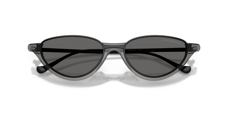 แว่นกันแดด Emporio Armani EA4288U-650187 close-up ด้านหน้า