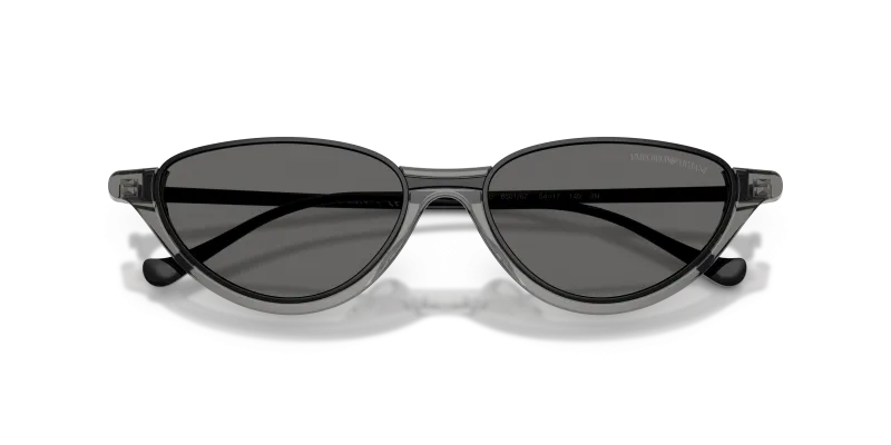 แว่นกันแดด Emporio Armani EA4288U-650187 close-up ด้านหน้า