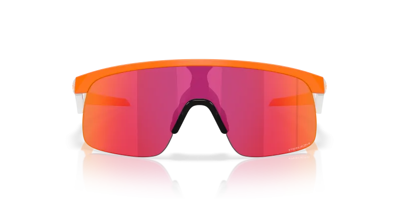 แว่นกันแดด Oakley OJ9010-42 ด้านหน้า