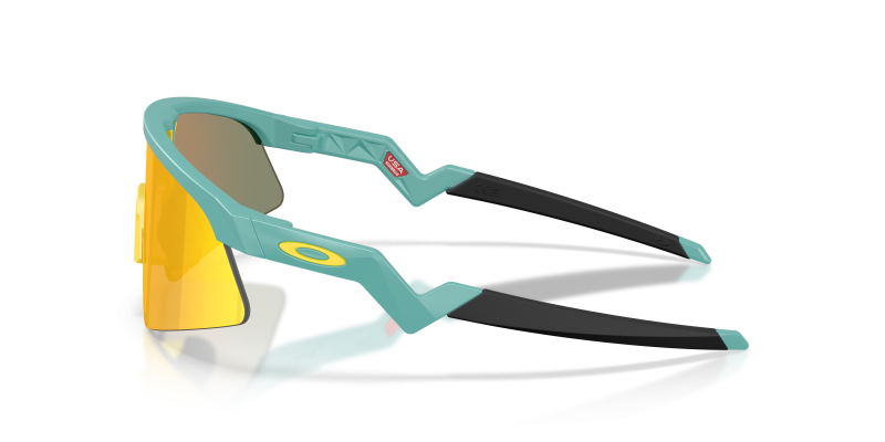 แว่นกันแดด Oakley OJ9015-15 มุมข้าง ขาแว่นสีแปซิฟิกด้าน