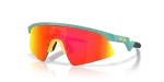 แว่นกันแดด Oakley OJ9015-15 มุมเฉียง สีแปซิฟิกด้าน สำหรับเด็กทุกเพศ