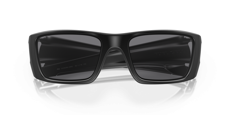 Oakley OO9096-30 909630 close-up ด้านหน้า