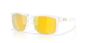 แว่นกันแดด Oakley OO9102-AD มุมเฉียง สีใส สำหรับผู้ชาย