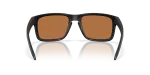 แว่นกันแดด Oakley OO9102-AM ขาแว่นด้านใน
