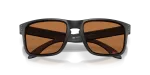 แว่นกันแดด Oakley OO9102-AM close-up ด้านหน้า