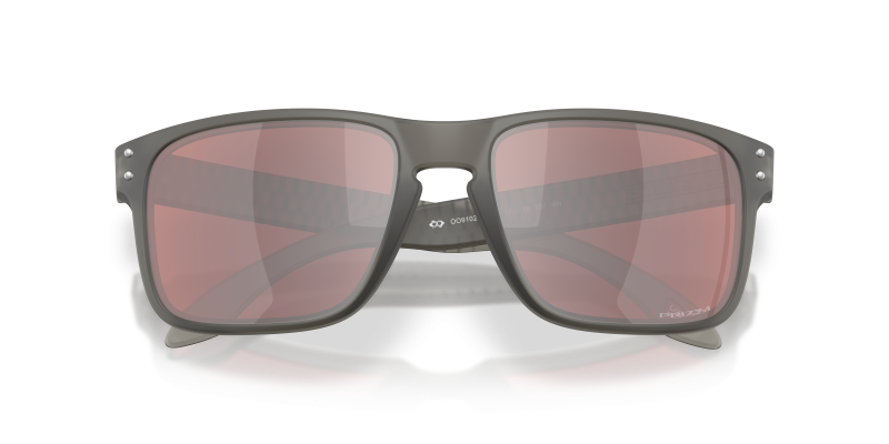 แว่นกันแดด Oakley OO9102-AR close-up ด้านหน้า