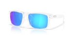 แว่นกันแดด Oakley Holbrook OO9102-AS Clear Prizm Sapphire แว่นกันแดด Oakley OO9102-AS มุมเฉียง สีใส สำหรับผู้ชาย