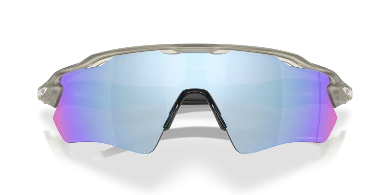 Oakley OO9208-F6 9208F6 close-up ด้านหน้า