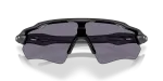 แว่นกันแดด Oakley OO9208-G6 close-up ด้านหน้า