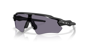แว่นกันแดด Oakley OO9208-G6 มุมเฉียง สีดำด้าน สำหรับผู้ชาย