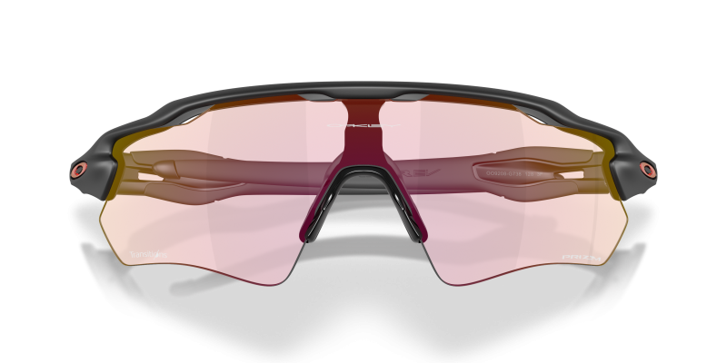 แว่นกันแดด Oakley OO9208-G7 close-up ด้านหน้า