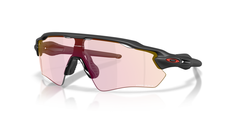 แว่นกันแดด Oakley Radar EV Path OO9208-G7 Matte Black Prizm Transitions Ember แว่นกันแดด Oakley OO9208-G7 มุมเฉียง สีดำด้าน สำหรับผู้ชาย