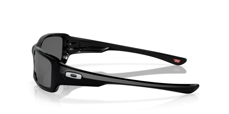 แว่นกันแดด Oakley OO9238-06 923806 มุมข้าง ทรงสี่เหลี่ยม