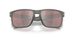 แว่นกันแดด Oakley OO9244-86 close-up ด้านหน้า