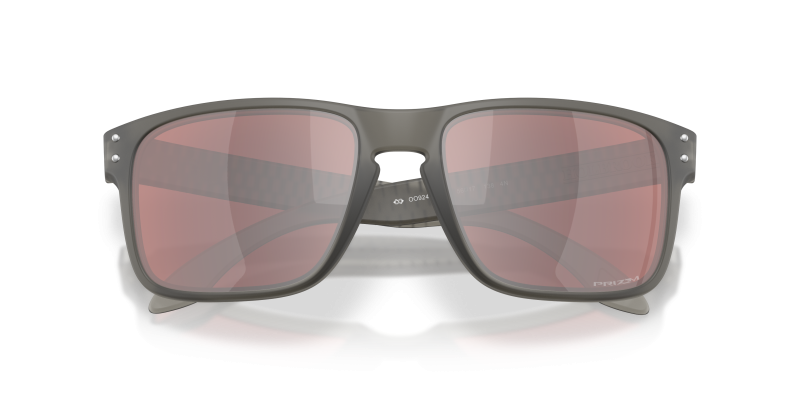 แว่นกันแดด Oakley OO9244-86 close-up ด้านหน้า