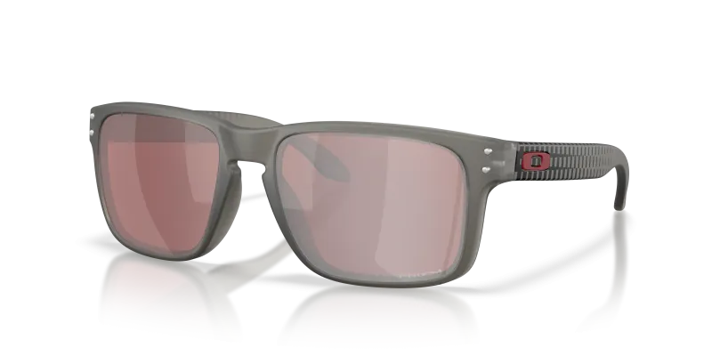 แว่นกันแดด Oakley OO9244-86 มุมเฉียง สีเทาควันโปร่งใส สำหรับผู้ชาย