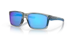 แว่นกันแดด Oakley Mainlink OO9264-42 Grey Ink Prizm Sapphire Oakley OO9264-42 926442 มุมเอียง 3/4