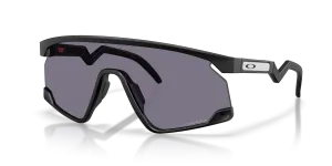 Oakley OO9280-25 928025 แว่นกันแดด Matte Black Prizm Grey ทุกเพศ