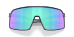 แว่นกันแดด Oakley Sutro (A) OO9406A-59 Matte Navy Prizm Sapphire Oakley OO9406A-59 940659 close-up ด้านหน้า