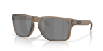แว่นกันแดด Oakley Holbrook XL OO9417-57 Translucent Mahogany Prizm Black Polarized แว่นกันแดด Oakley OO9417-57 มุมเฉียง สีมะฮอกกานีโปร่งใส สำหรับผู้ชาย