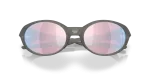แว่นกันแดด Oakley OO9438-41 close-up ด้านหน้า