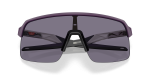 แว่นกันแดด Oakley Sutro Lite (A) OO9463A-38 Matte Aubergine Prizm Grey Oakley OO9463A-38 946338 close-up ด้านหน้า