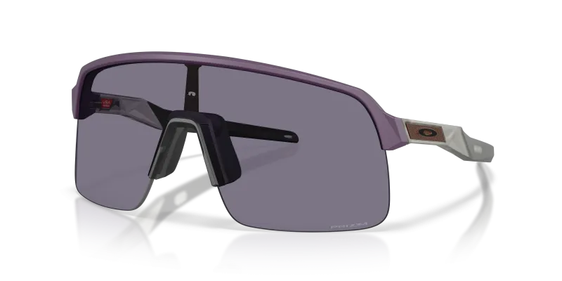 แว่นกันแดด Oakley Sutro Lite (A) OO9463A-38 Matte Aubergine Prizm Grey Oakley OO9463A-38 946338 แว่นกันแดดสีมะเขือม่วงเนื้อแมท เลนส์ Prizm Grey ผู้ชาย