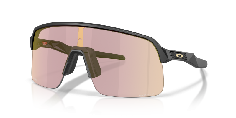 แว่นกันแดด Oakley Sutro Lite (A) OO9463A-40 Matte Black Prizm Transitions Pyrite Oakley OO9463A-40 946340 แว่นกันแดดสีดำด้าน เลนส์ Prizm Transitions Pyrite ผู้ชาย
