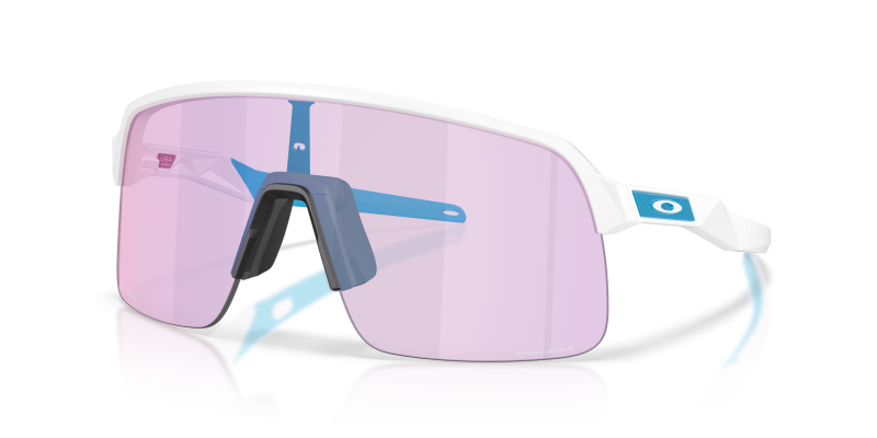 แว่นกันแดด Oakley Sutro Lite (A) OO9463A-42 Matte White Prizm Transitions Cobalt Oakley OO9463A-42 946342 แว่นกันแดดสีขาวด้าน เลนส์ Prizm Transitions Cobalt ผู้ชาย