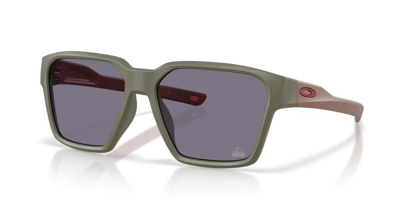 แว่นกันแดด Oakley OO9497-44 มุมเฉียง สีมอสด้าน สำหรับผู้ชาย