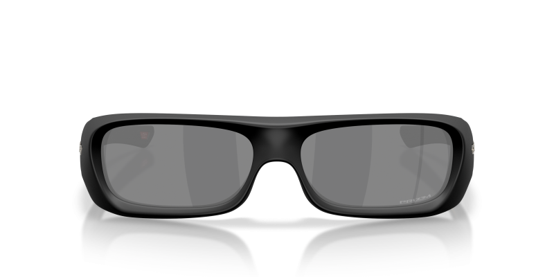 แว่นกันแดด Oakley OO9520-09 ด้านหน้า