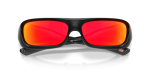 แว่นกันแดด Oakley Permian OO9520-11 Black Ink Prizm Ruby แว่นกันแดด Oakley OO9520-11 close-up ด้านหน้า