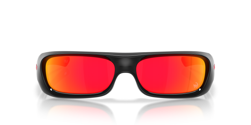 แว่นกันแดด Oakley OO9520-11 ด้านหน้า