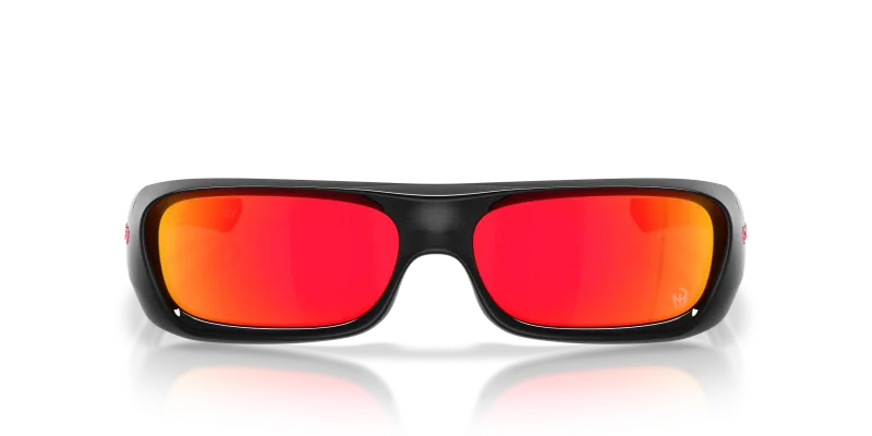 แว่นกันแดด Oakley OO9520-11 ด้านหน้า