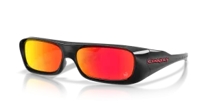 แว่นกันแดด Oakley OO9520-11 มุมเฉียง สี Black Ink สำหรับทุกเพศ