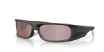 แว่นกันแดด Oakley OO9522-09 มุมเฉียง สีหนังกลับสีดำ สำหรับทุกเพศ