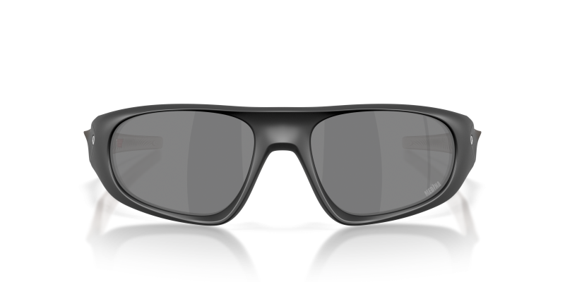 แว่นกันแดด Oakley OO9528-09 ด้านหน้า